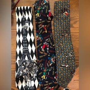 3 LOONEY TUNES Ties